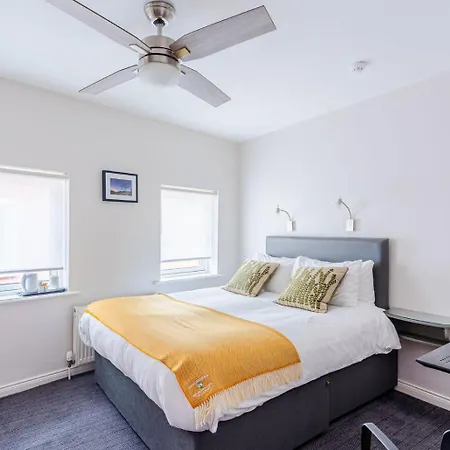 Dan Linehan'S B&B 4*