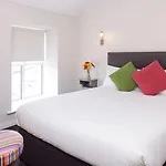 Dan Linehan'S B&B Bed & Breakfast