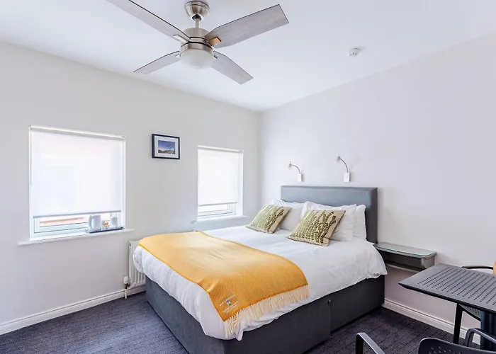 Dan Linehan'S B&B 4*