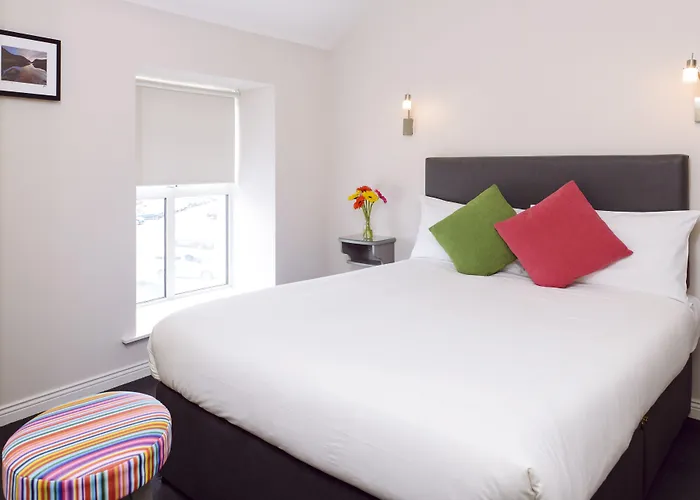 Dan Linehan'S B&B Bed & Breakfast